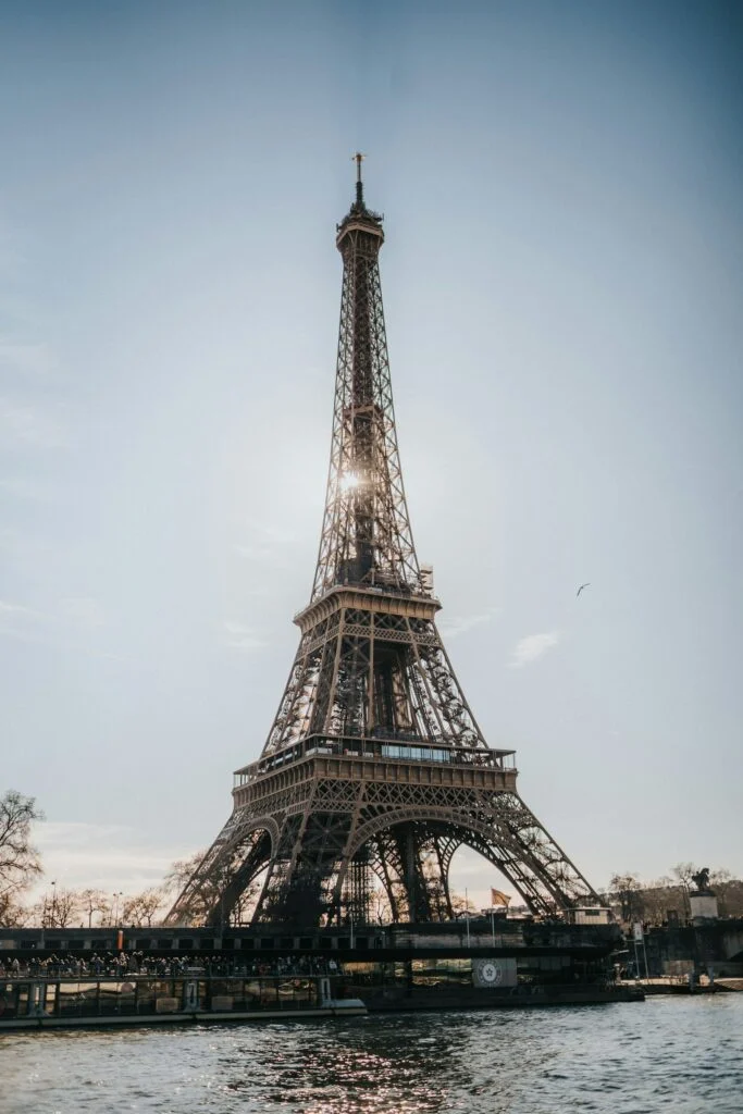 8 Days London & Paris